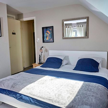 Les Roses Bed and Breakfast Santec Εξωτερικό φωτογραφία