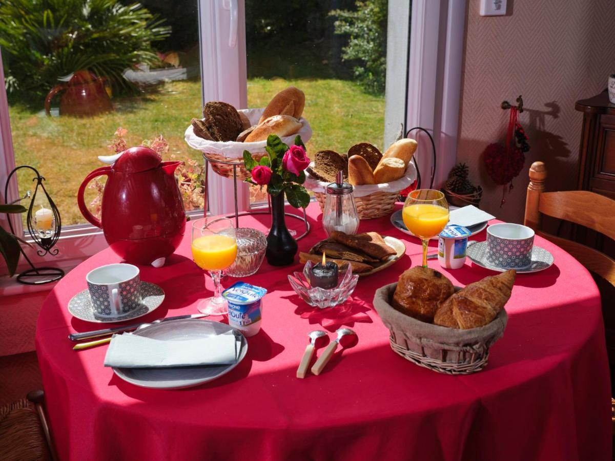 Les Roses Bed and Breakfast Santec Εξωτερικό φωτογραφία